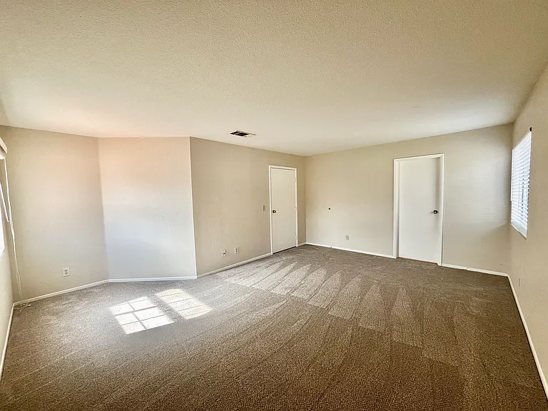 2929 Domino Way — Photo 28