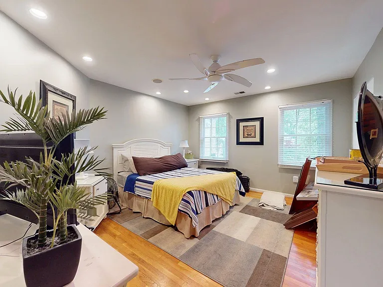 5803 Hall St — Photo 19