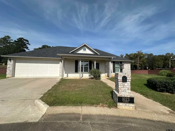 1023 Fairway Dr, Jacksonville, TX 75766