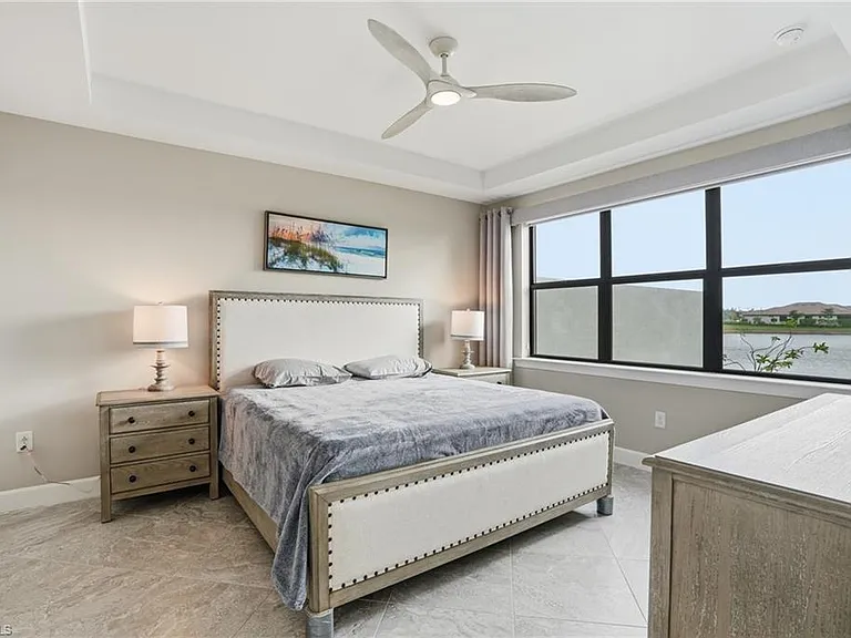 12361 Canal Grande Dr — Photo 15
