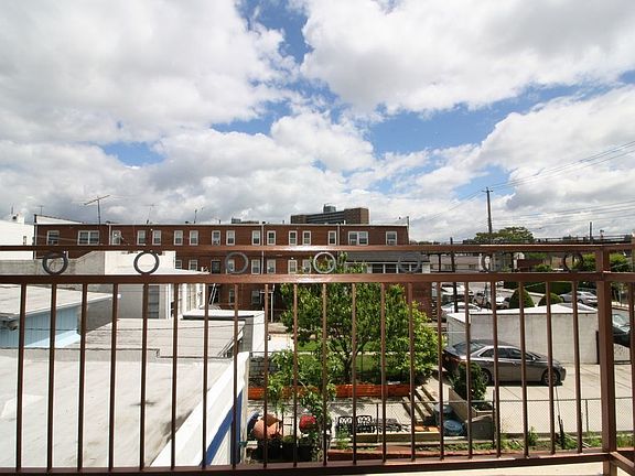 5th image of 30 28th Ave APT 2A
