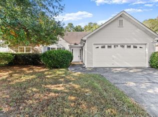 1032 Harbins Pass Dr, Dacula, GA 30019