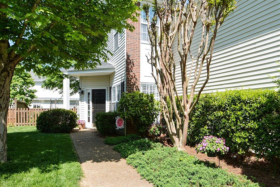 1st image of 78 Cromford Pl