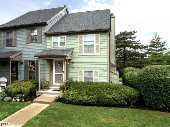 98 Wood Duck Ct, Allamuchy Twp., NJ 07840
