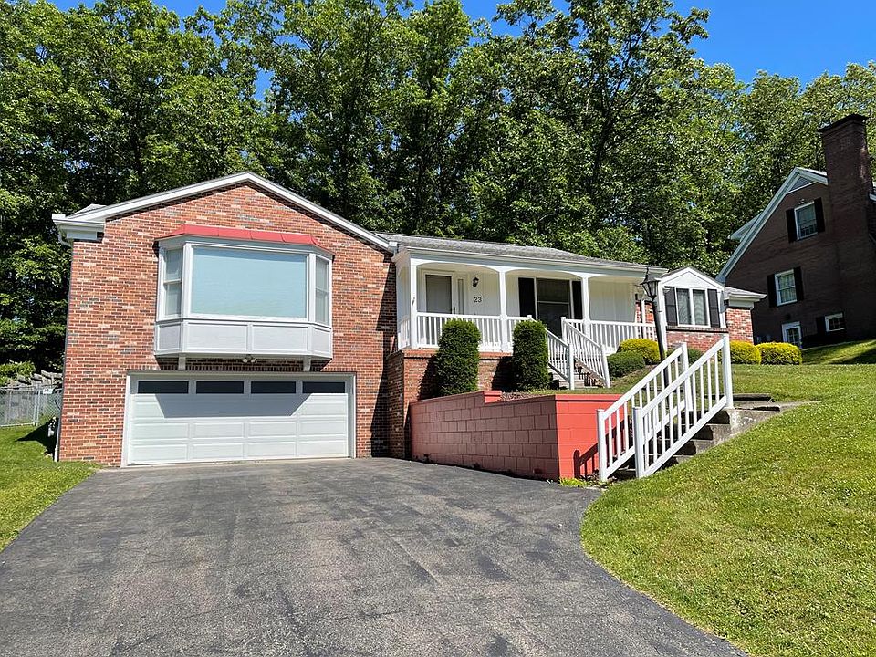 1st image of 23 Oakwood Dr