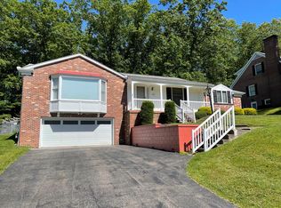 23 Oakwood Dr, Oil City, PA 16301