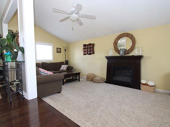 5th image of 765 Tunney Point Dr
