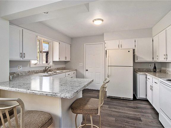 4th image of 6207 Twilight Ave