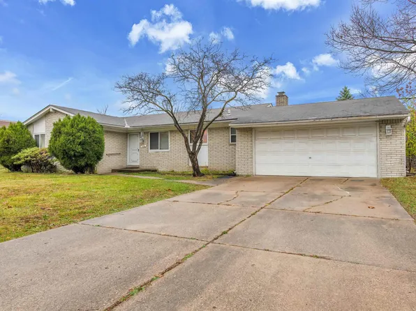 466 Paragon St, Troy, MI 48098