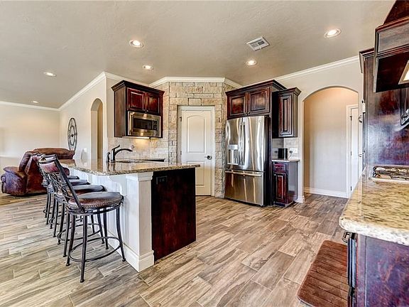 4th image of 9712 Eastblake Pl