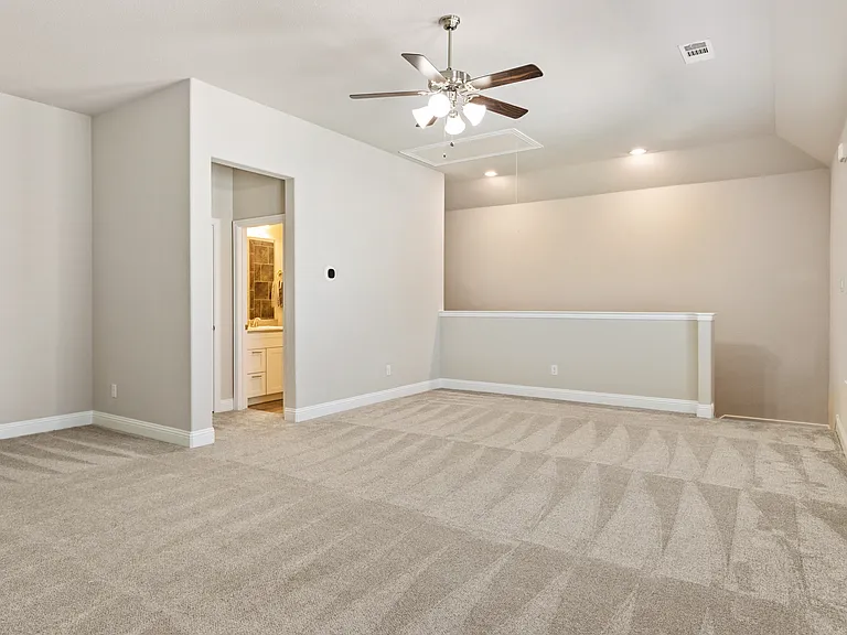 4129 Angelina Dr — Photo 25