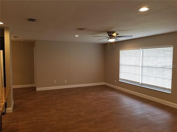 4th image of 2118 Turmeric Ave
