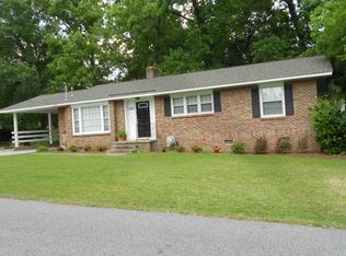 1255 Fort Dr, Hanahan, SC 29410