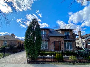 1052 Margret St, Des Plaines, IL