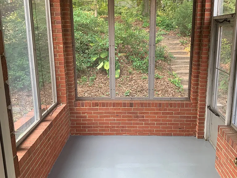 5818 Dewey St — Photo 13