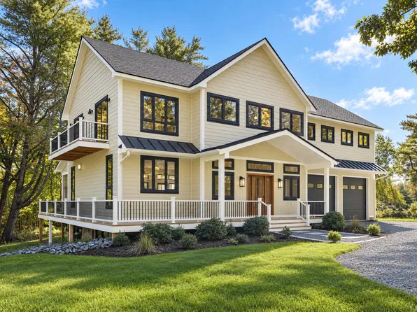12 Birchwood Drive, Monmouth, ME 04259