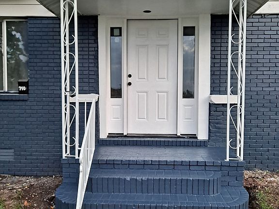2nd image of 710 W 12th Ave