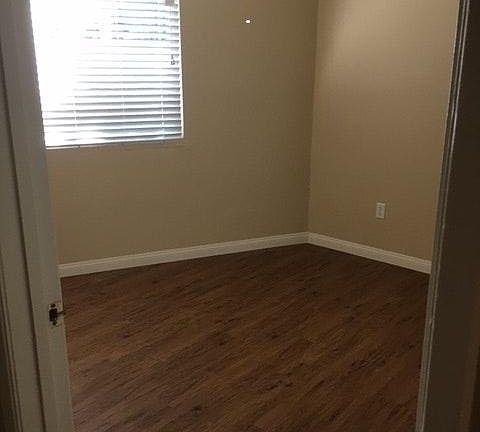 5th image of 3805 Boundary St APT C