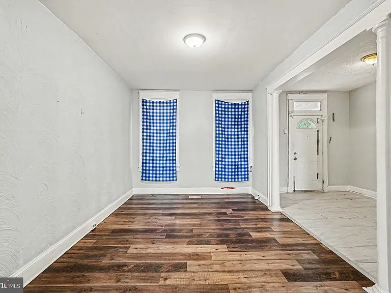 409 N Edgewood St — Photo 8