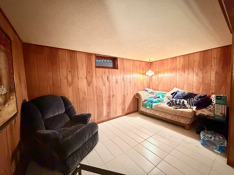 37235 N Hillside Dr — Photo 15