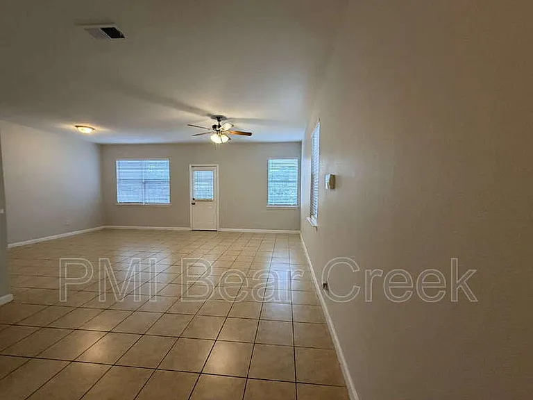 6407 Waldron Dr #B — Photo 4
