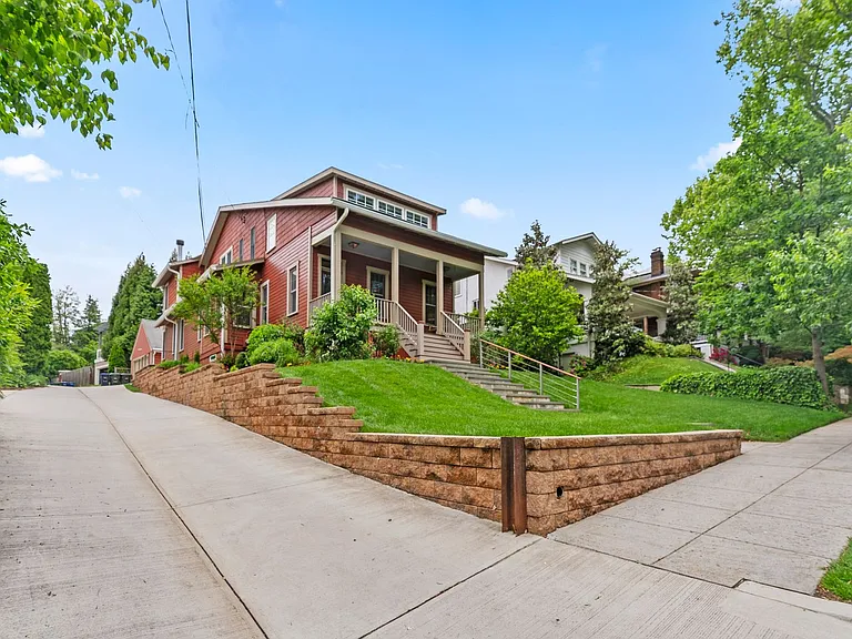 5213 Cathedral Ave NW — Photo 45