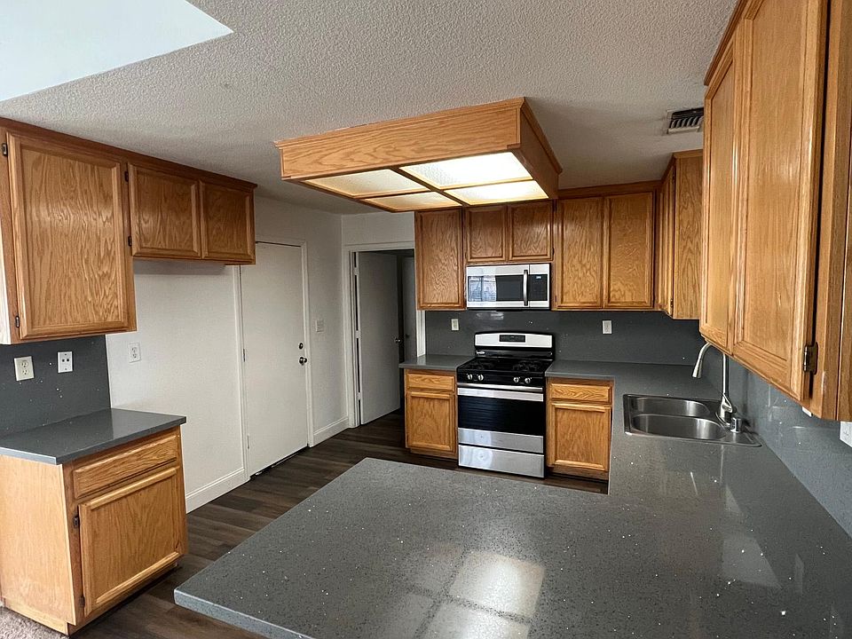 1005 Courtyard Dr, Yuba City, CA 95991 Zillow