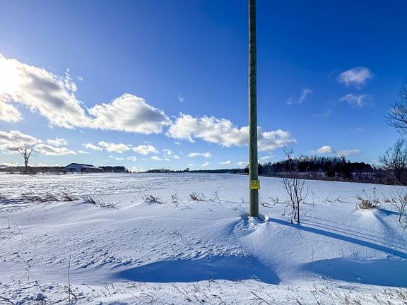 3rd image of Hawkins Rd