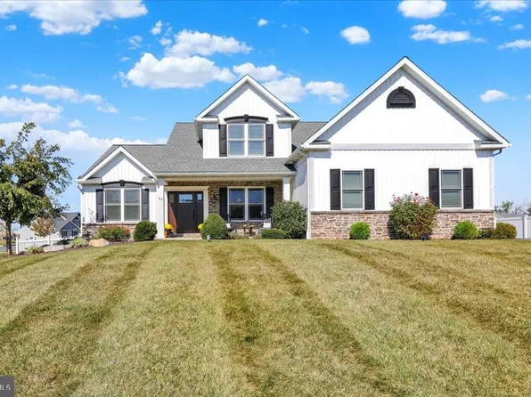 44 Ensore Ct, Fleetwood, PA 19522