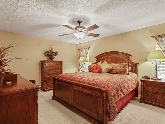 4th image of 14262 Portulaca Ave S