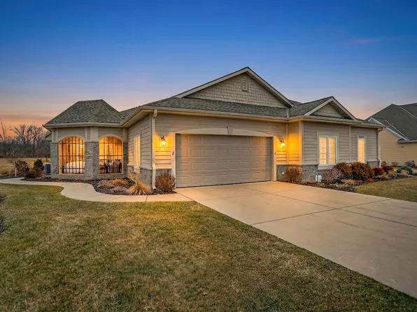 W162N5503 Westwind DRIVE, Menomonee Falls, WI 53051
