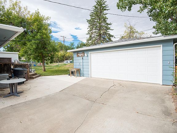 5th image of 16 Saddle Butte Dr