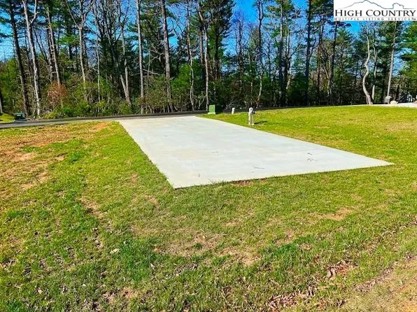 97 Gleneagles North, Roaring Gap, NC 28668