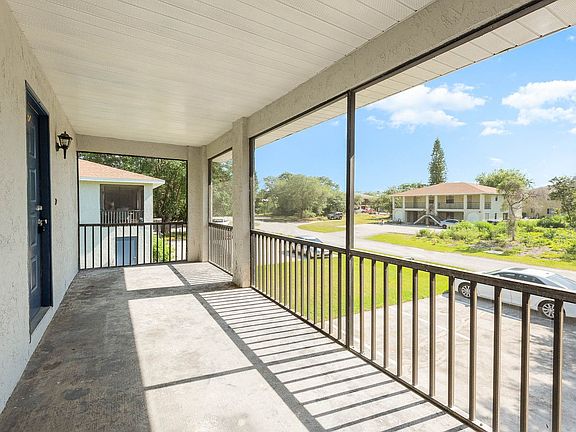 3rd image of 2290-2296 Fox Hollow Dr #2292