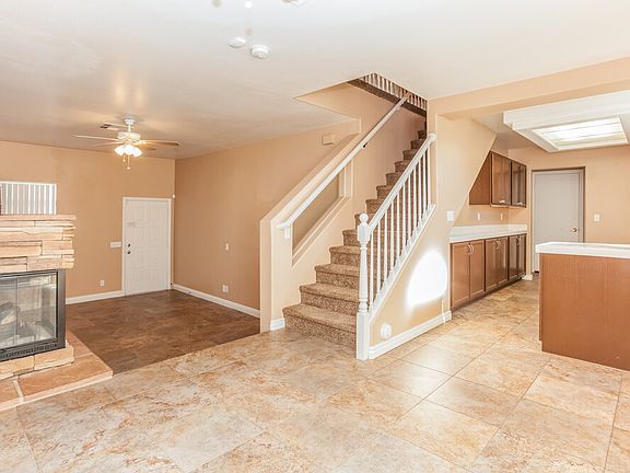 4th image of 8939 Green Jade Dr