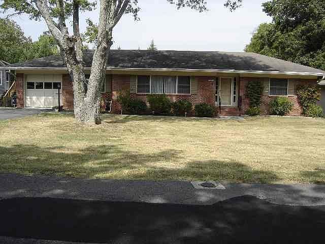 1st image of 2803 Highland Dr NE