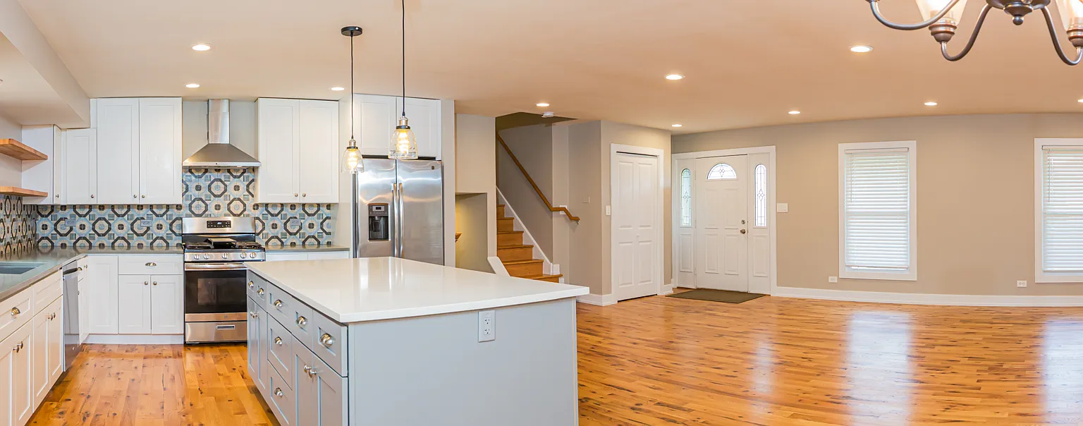 4 bed, 2.5 bath, 1948 sqft, $3,400 — Photo 2