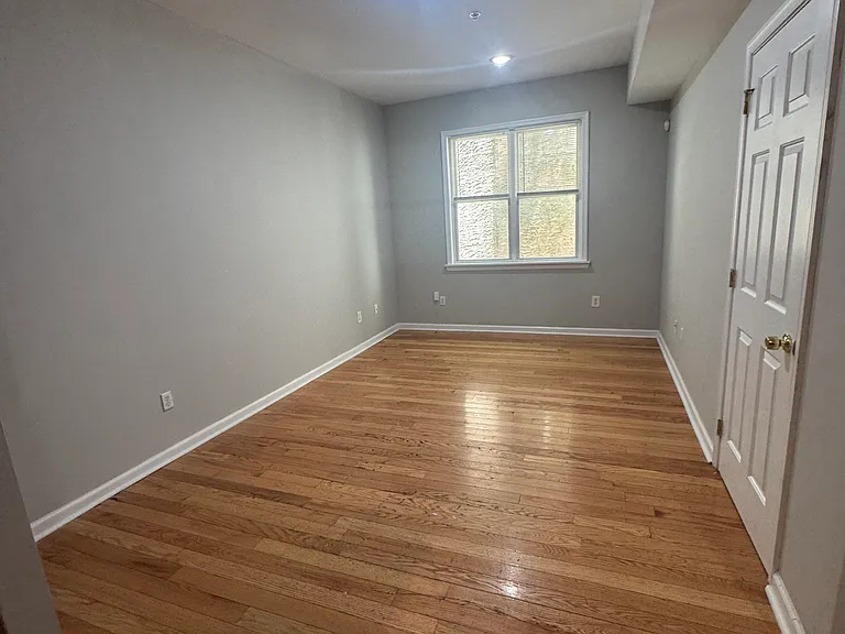 1621 W Oxford St #B — Photo 5