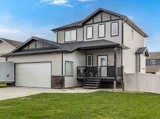 2 SW Somerset Cv SE, Medicine Hat, AB T1B 0G5