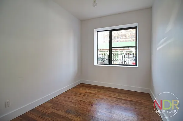 Rented by Next Door Realty NYC | media 34