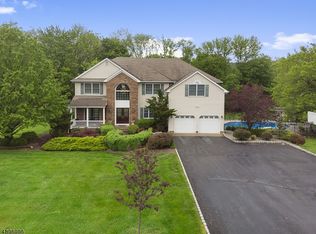 2 Jennings Ln, Whitehouse Station, NJ 08889