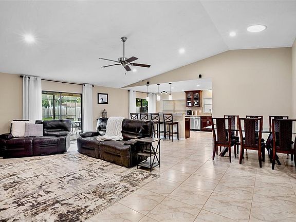 3rd image of 6816 MAUNA LOA BOULEVARD