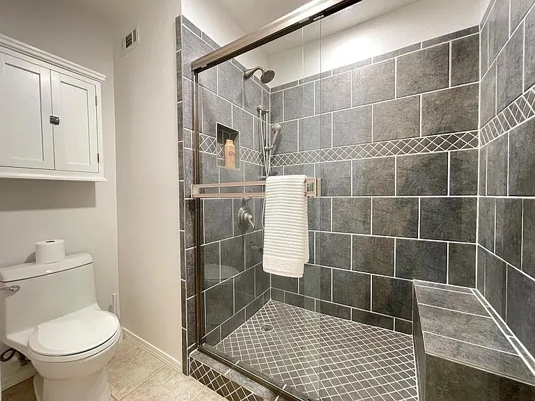 4333 Ireland Dr — Photo 7