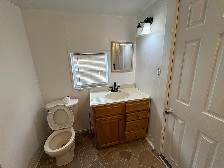 723 Virginia Ave — Photo 11