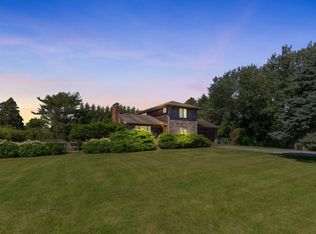 282 Town Line Rd, Sagaponack, NY 11962