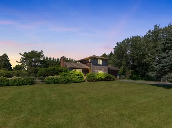 282 Town Line Rd, Sagaponack, NY 11962