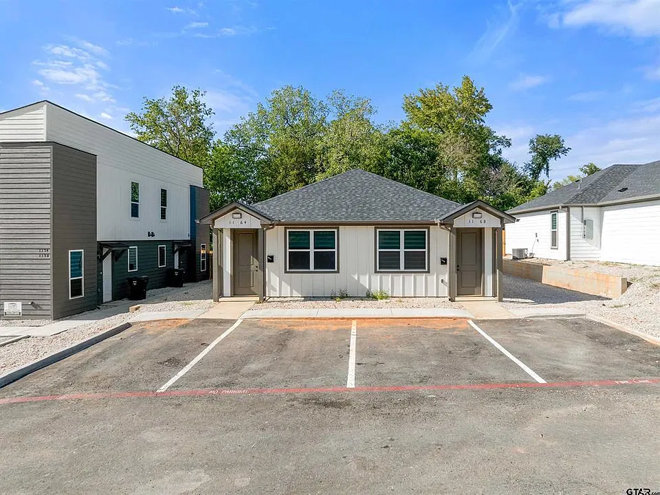 1164 E Earle