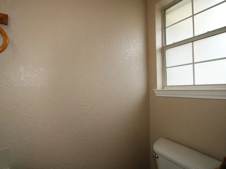 4206B Deek Dr — Photo 13