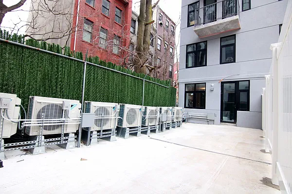 Rented by Compass | media 5