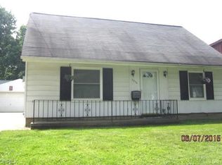 2270 Schubert St, Cuyahoga Falls, OH 44221